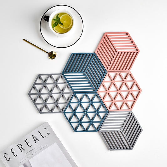 Silicone Heat Insulation Pad Kitchen Table Mat Non-Slip Heat-resistant Anti-scalding Foldable Coaster