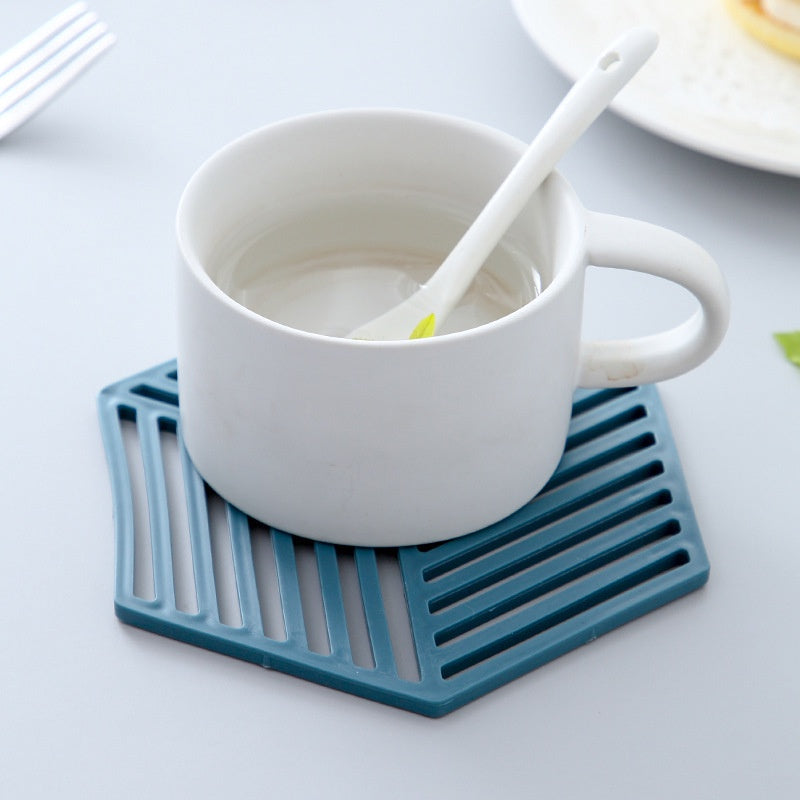 Silicone Heat Insulation Pad Kitchen Table Mat Non-Slip Heat-resistant Anti-scalding Foldable Coaster